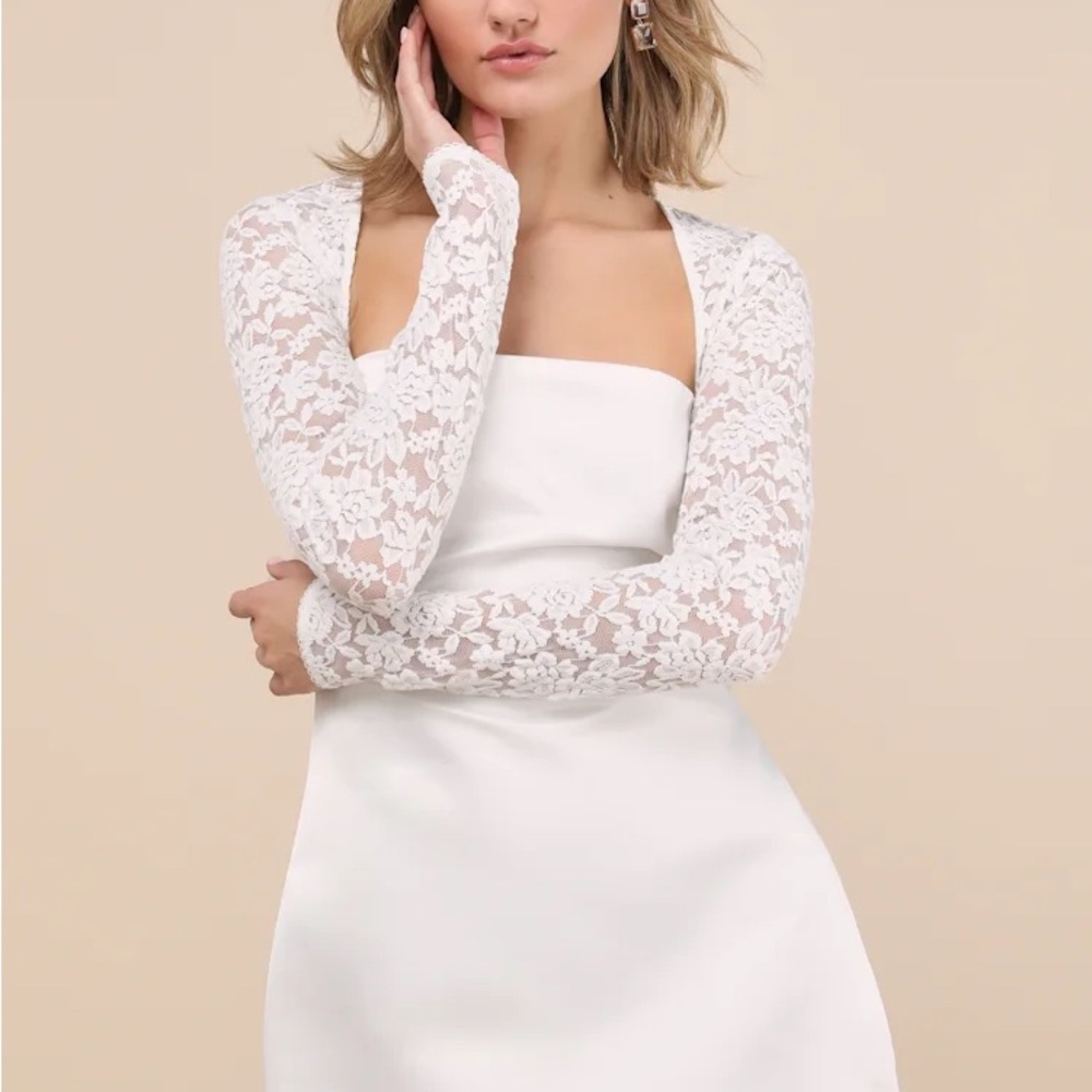 Elegant White Lace Sleeve Dress